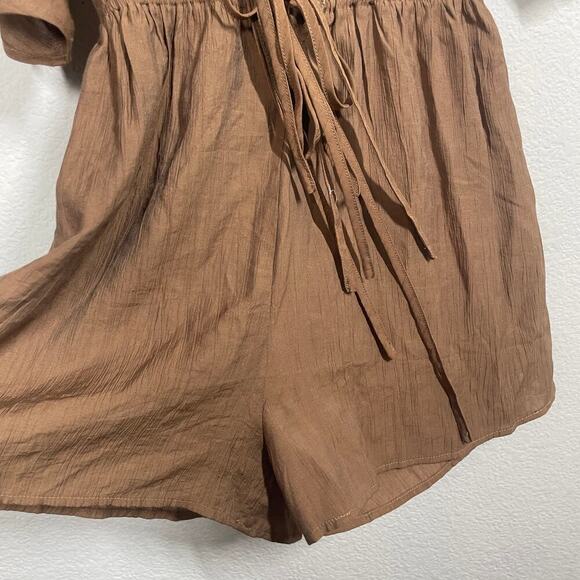Solai Size Small Drawstring Waist Tie Back Romper Brown Cut Out Short Sleeves - Picture 3 of 11